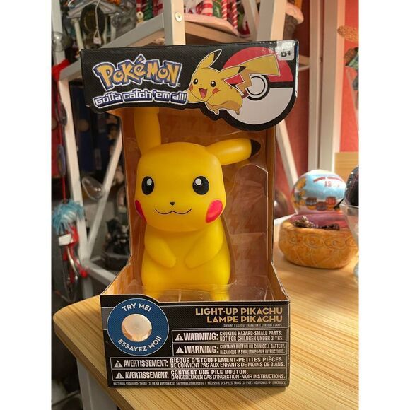 ThinkGeek Pokemon 7-Inch Light-Up Pikachu Lamp - Picture 1 of 6